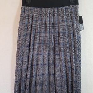 Metrowear Women’s pleated skirt size Small